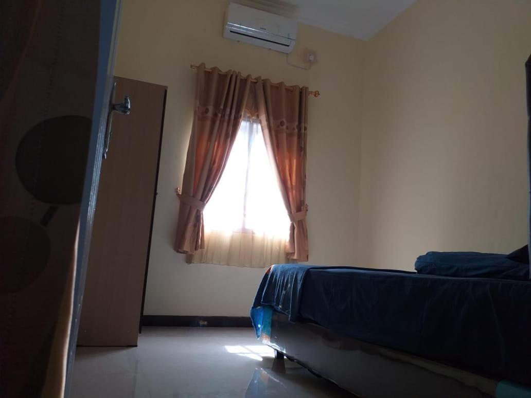 Oemah Sadewa Homestay Cilacap Exterior photo